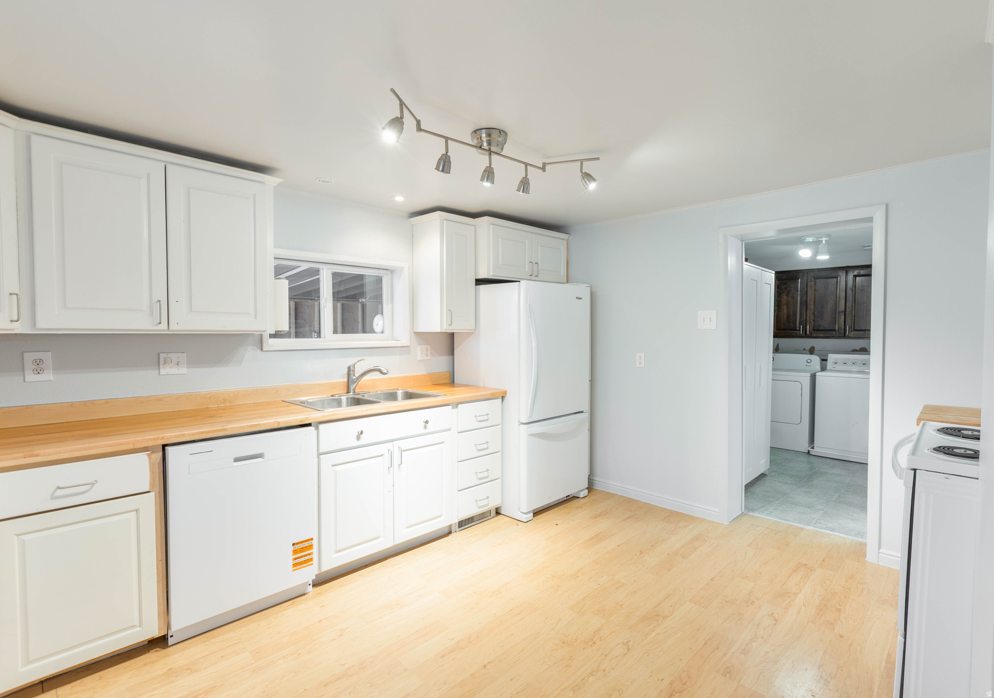 COURTSIDE SUBDIVISIO - Residential