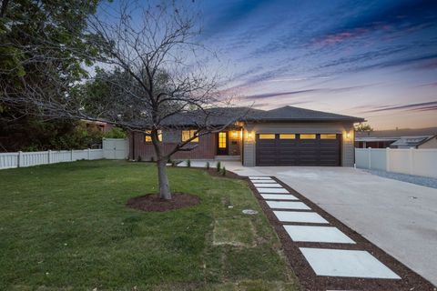 Photo of 4152 S MARQUIS WAY, Holladay, UT 84124 (MLS # 2155832)
