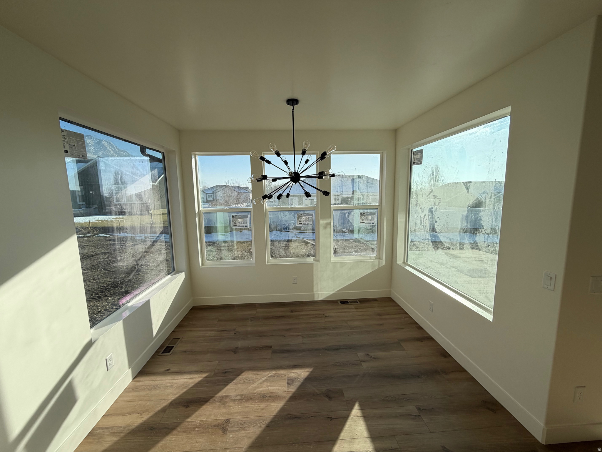 PERRY LANDING - Residential