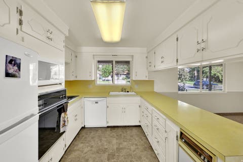 Tiny photo for 4250 S PANORAMA DR E, Holladay, UT 84124 (MLS # 2180517)