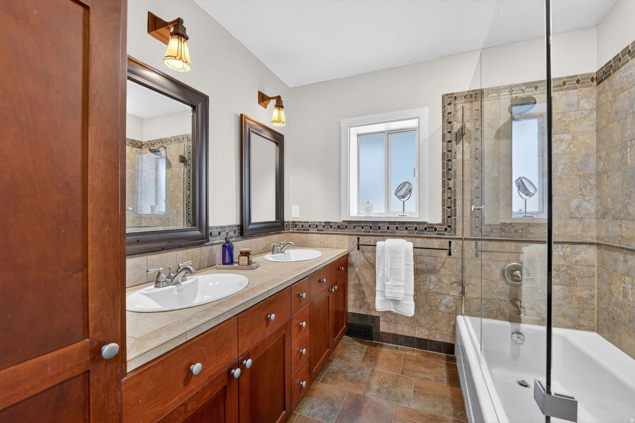 GILMER PARK - Residential