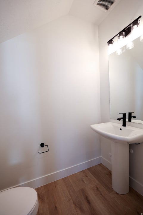 Tiny photo for 663 N 300 W, Smithfield, UT 84335 (MLS # 2162966)
