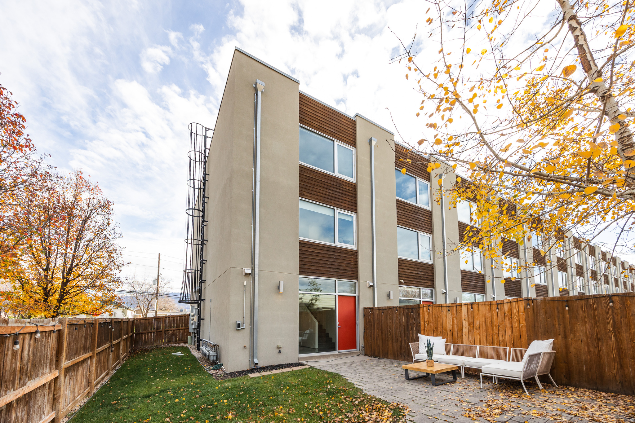 ROWHAUS - Residential