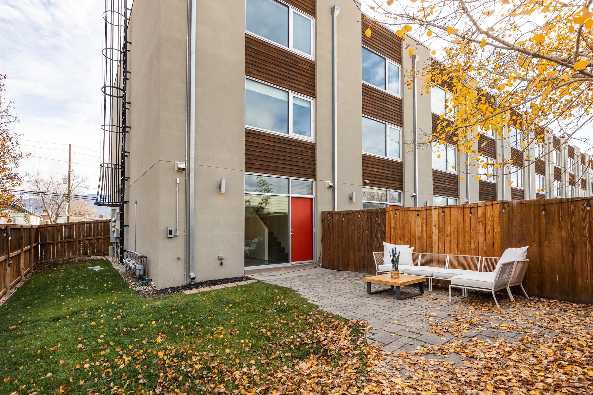 ROWHAUS - Residential