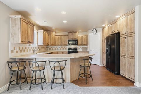 Tiny photo for 2333 N GARDEN LN W #32, Layton, UT 84041 (MLS # 2157120)