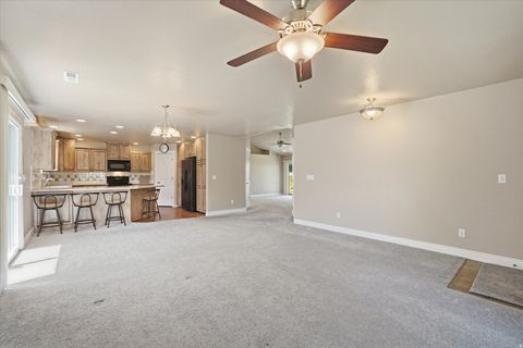 Tiny photo for 2333 N GARDEN LN W #32, Layton, UT 84041 (MLS # 2157120)