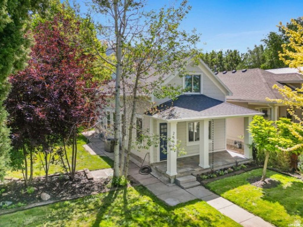 Photo of 2562 QUINCY AVE, Ogden, UT 84401 (MLS # 2153655)