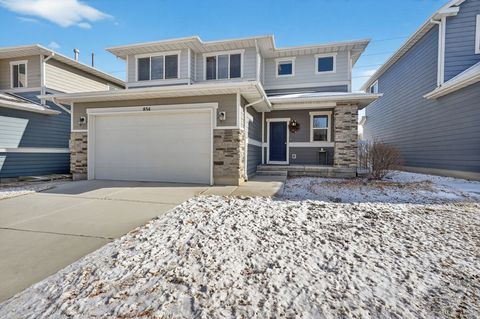 Photo of 834 W DAYLIGHT DRIVE DR S, Bluffdale, UT 84065 (MLS # 2138621)