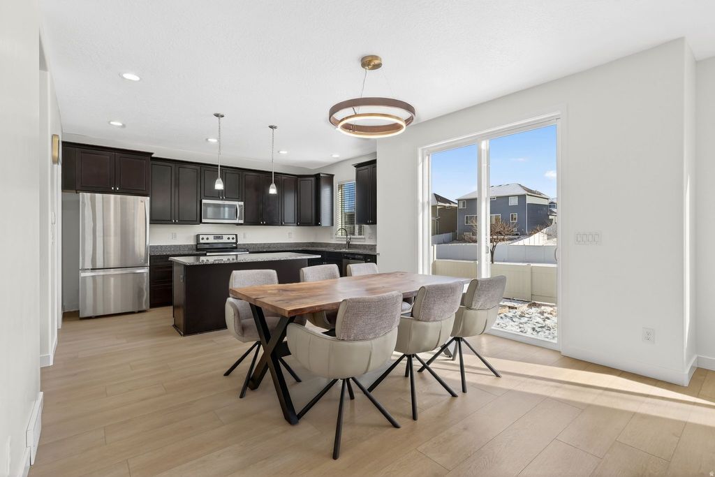 Photo of 834 W DAYLIGHT DRIVE DR S, Bluffdale, UT 84065 (MLS # 2138621)