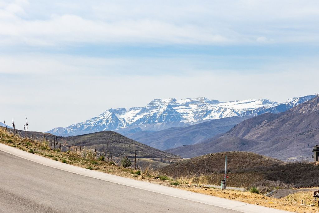 Photo of 9406 N RESERVIOR VIEW CT #21, Kamas, UT 84036 (MLS # 2147618)