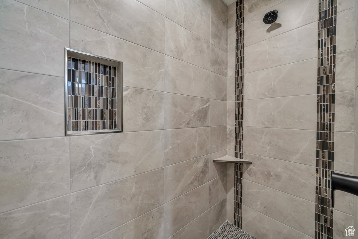 WHITWORTH ESTATES - Residential