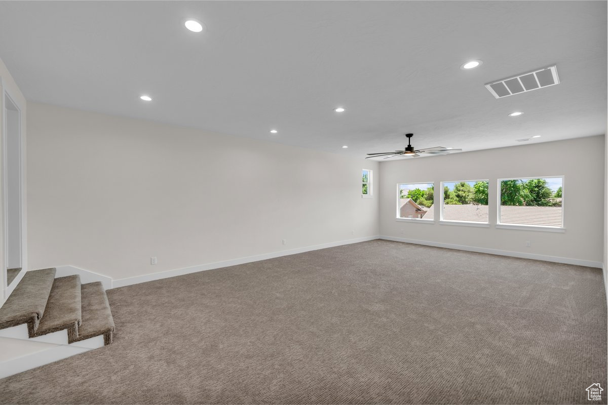 WHITWORTH ESTATES - Residential