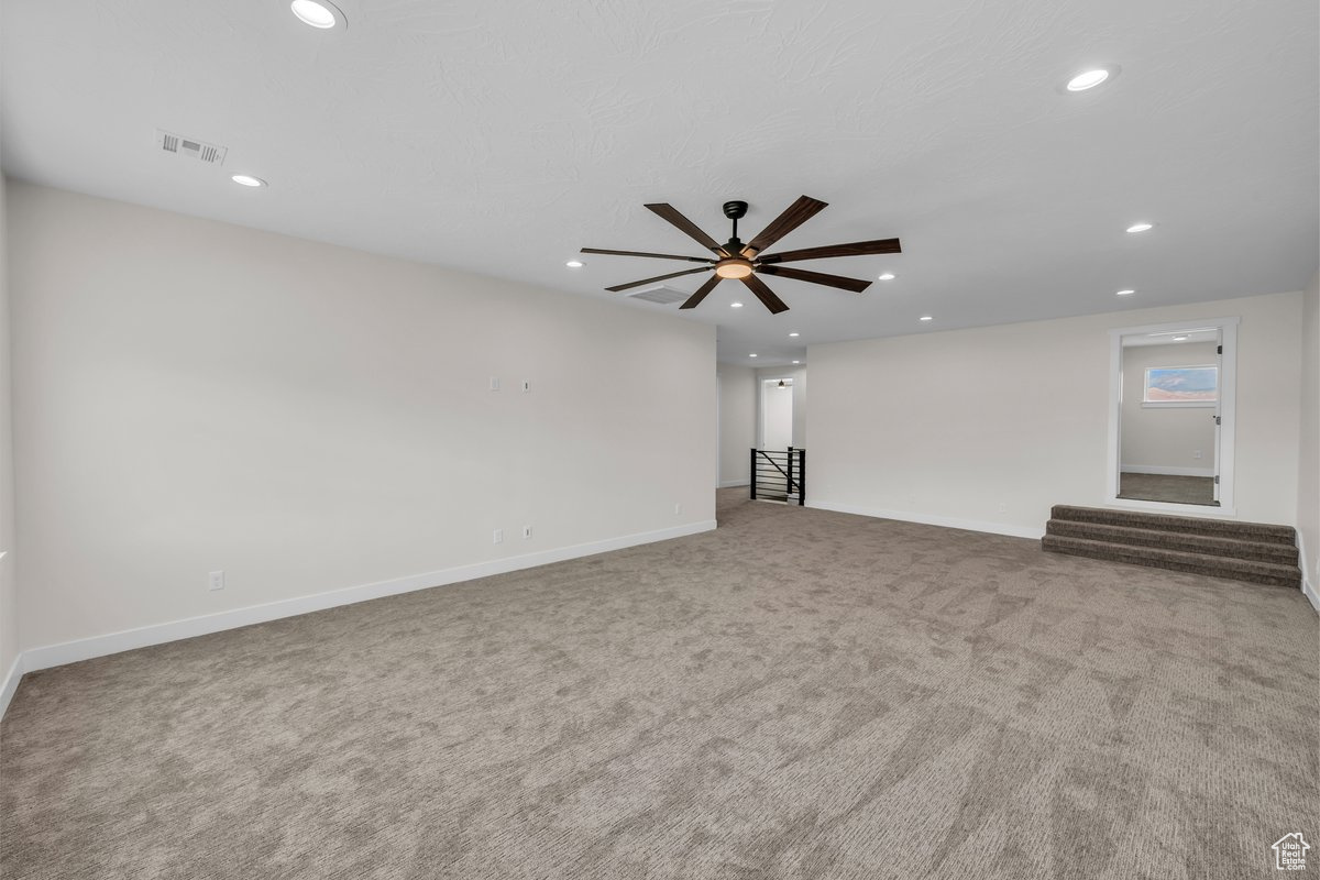 WHITWORTH ESTATES - Residential