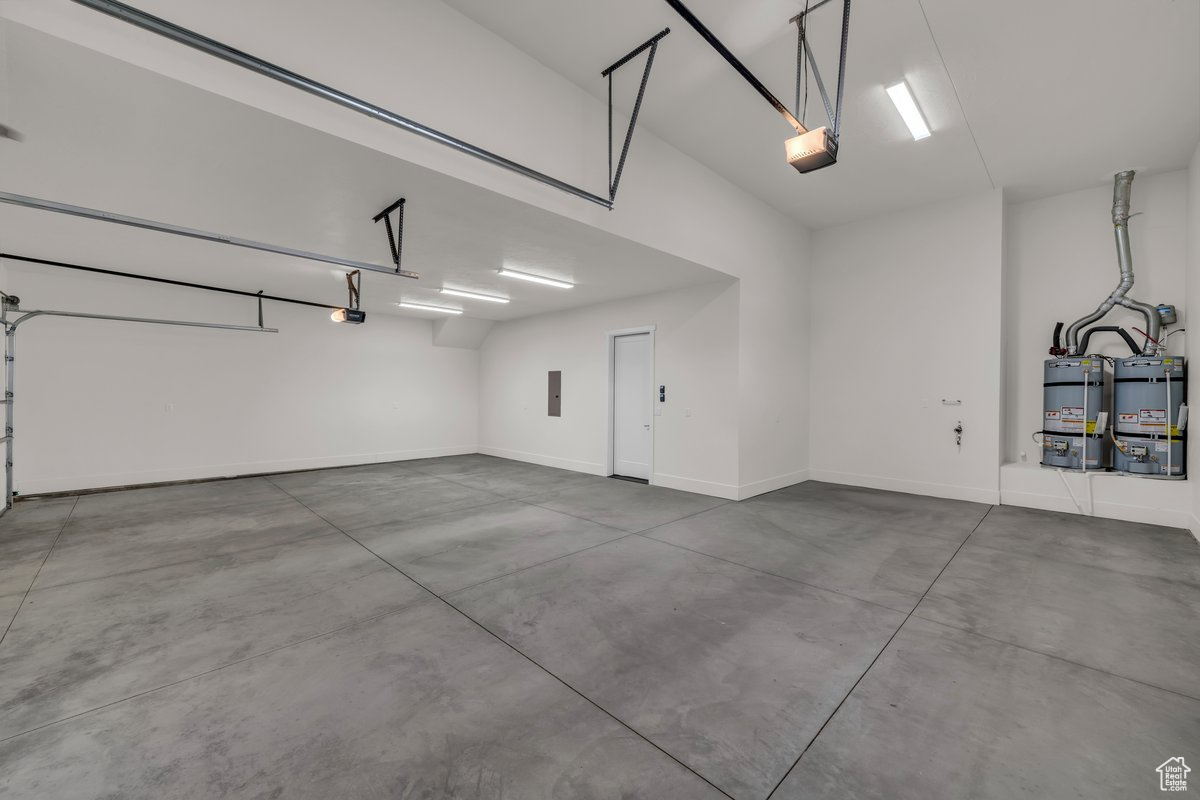 WHITWORTH ESTATES - Residential