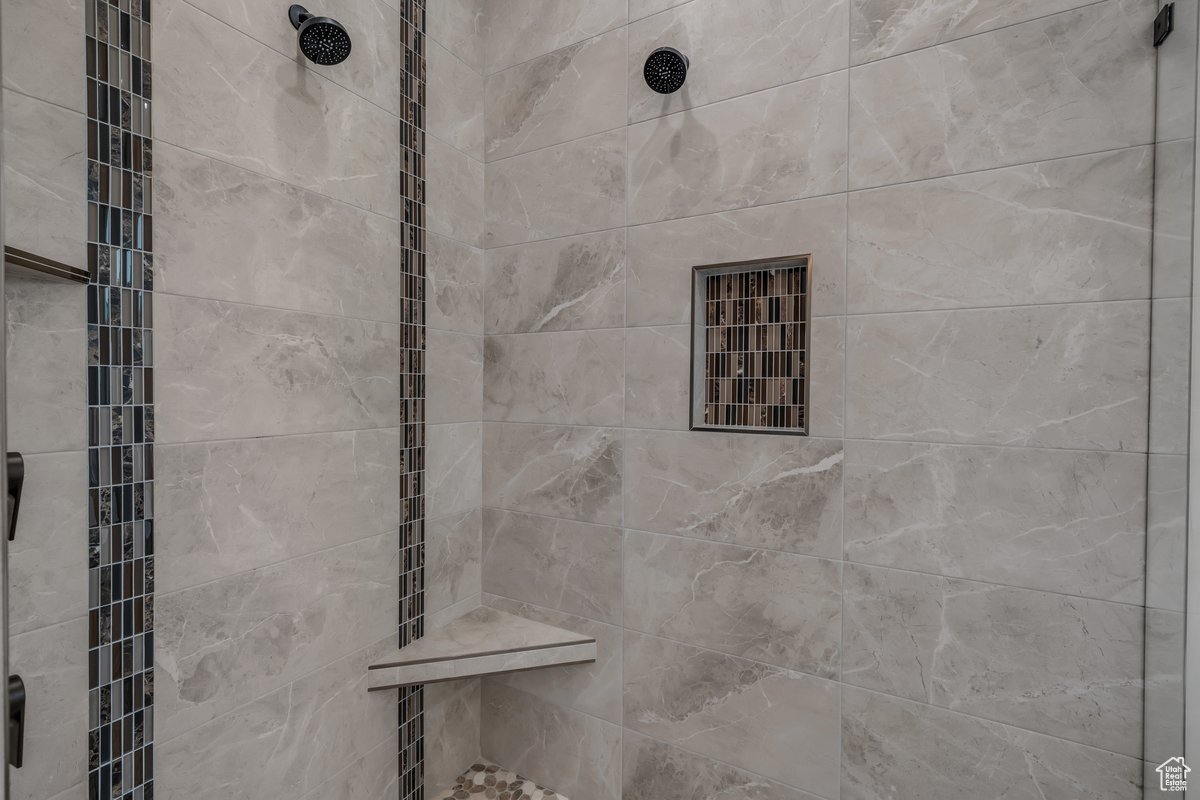 WHITWORTH ESTATES - Residential