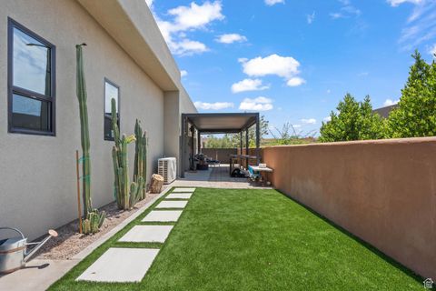 Tiny photo for 3214 S RED SANDS WAY, Hurricane, UT 84737 (MLS # 2093112)