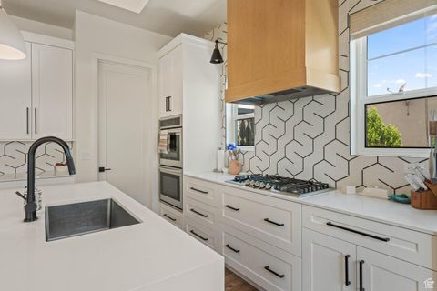 Tiny photo for 3214 S RED SANDS WAY, Hurricane, UT 84737 (MLS # 2093112)