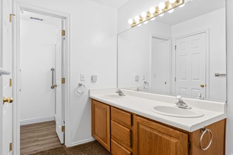 Tiny photo for 210 N MALL DR #35, Saint George, UT 84790 (MLS # 2156506)