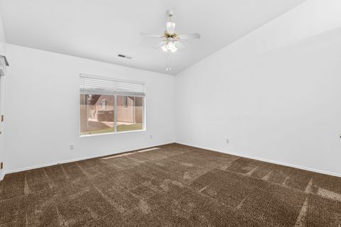 Tiny photo for 210 N MALL DR #35, Saint George, UT 84790 (MLS # 2156506)
