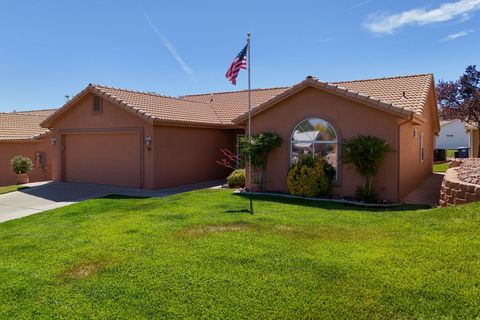Photo of 210 N MALL DR #35, Saint George, UT 84790 (MLS # 2156506)