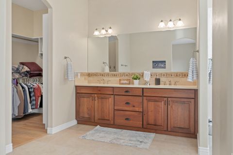 Tiny photo for 2109 VISION PT #1037, Saint George, UT 84790 (MLS # 2120861)