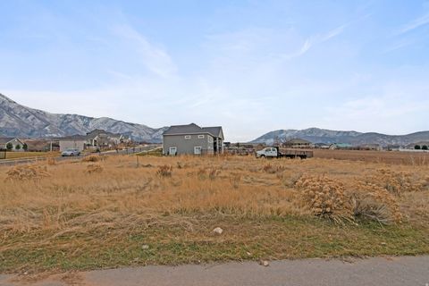 Tiny photo for 1363 N RED BUD #18, Elk Ridge, UT 84651 (MLS # 2134291)
