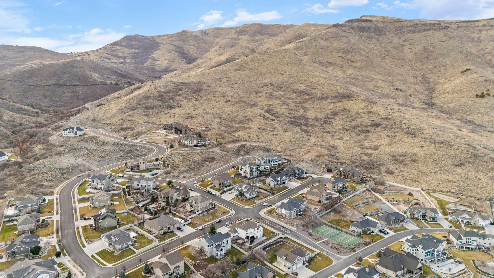 LOOKOUT RIDGE - Residential