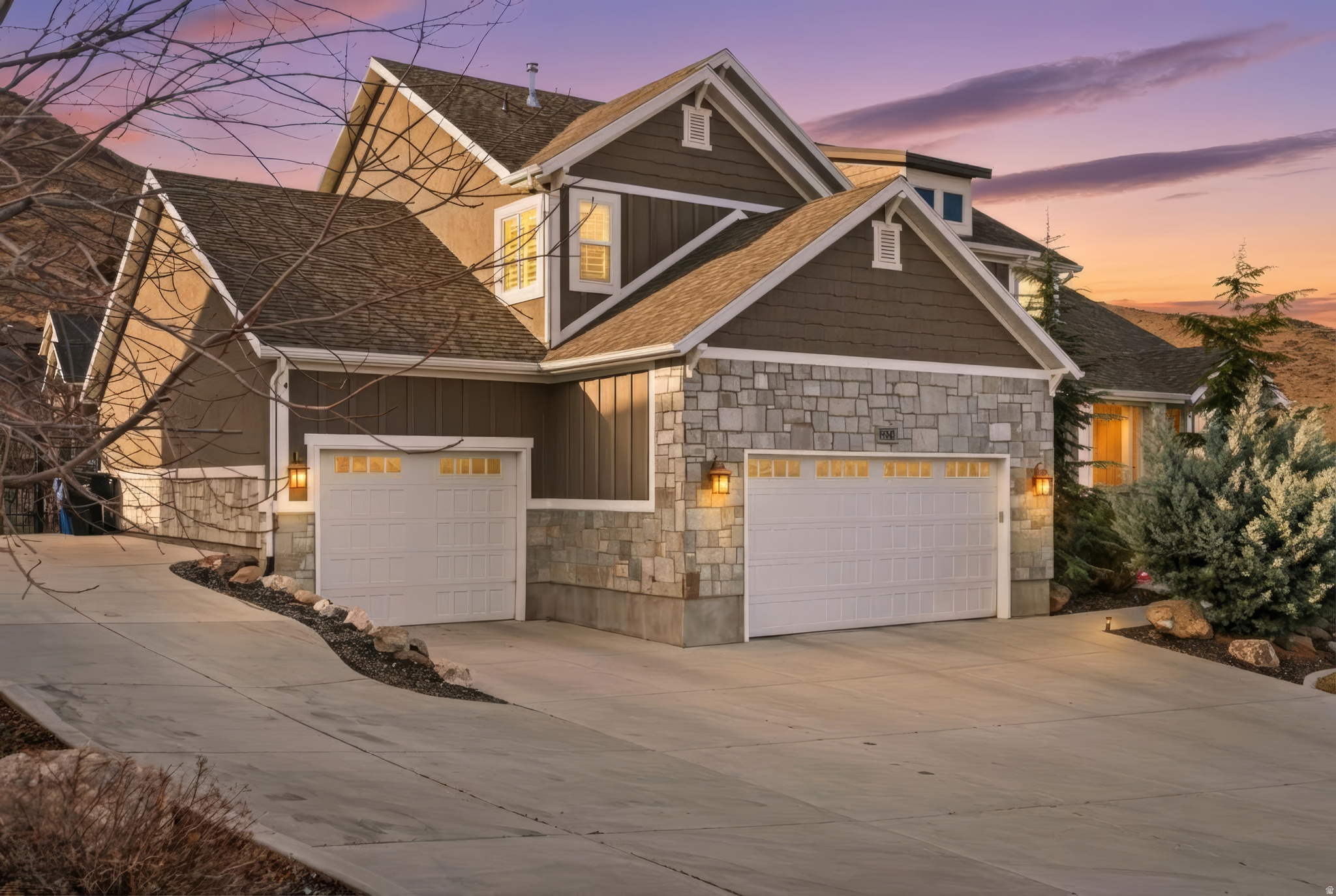 LOOKOUT RIDGE - Residential