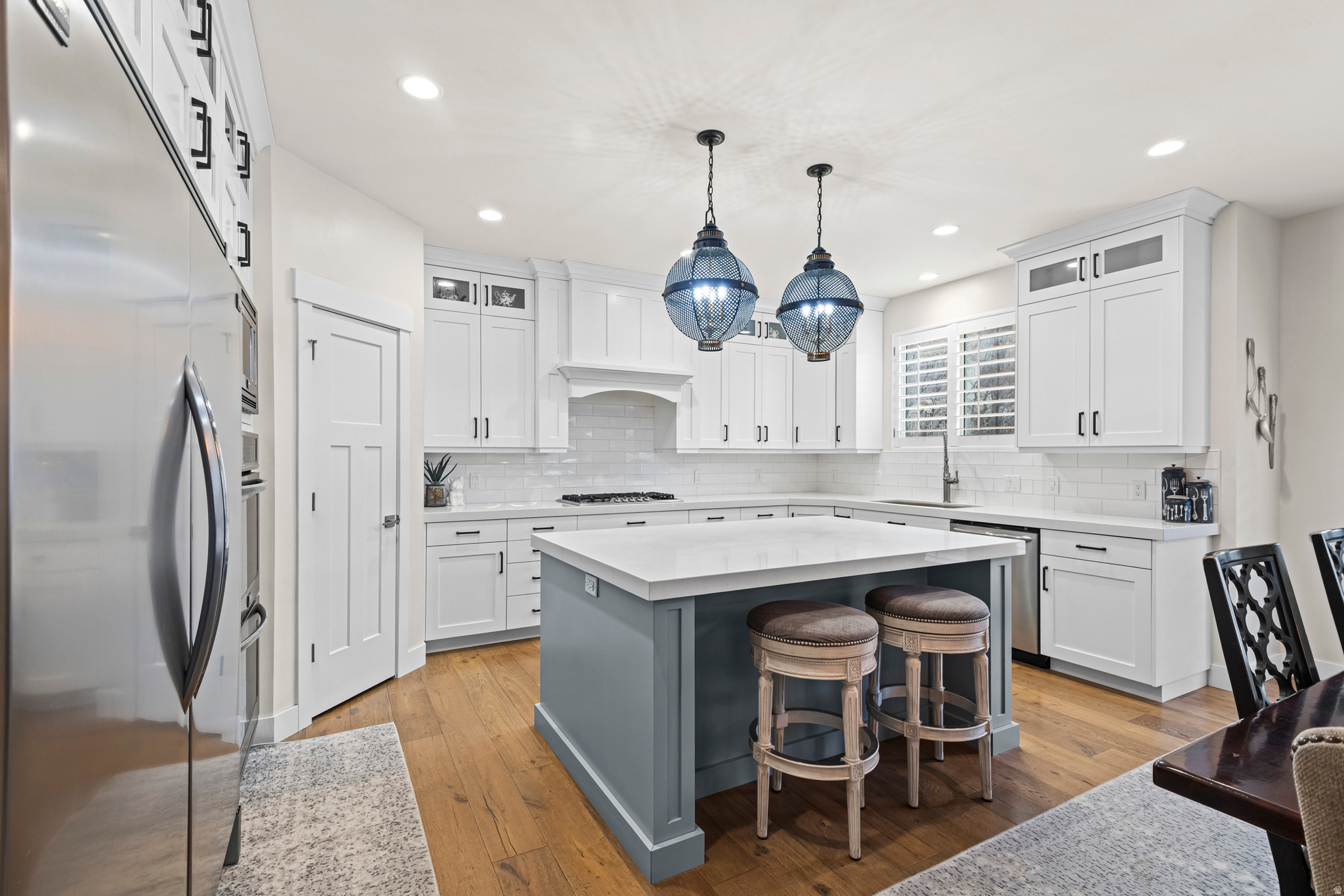 LOOKOUT RIDGE - Residential