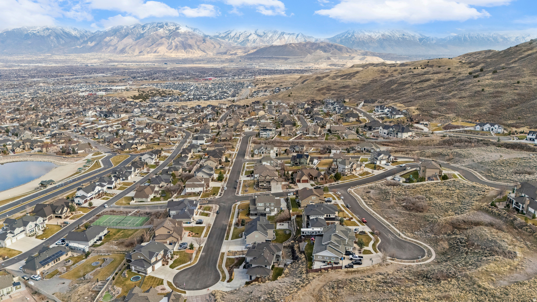 LOOKOUT RIDGE - Residential