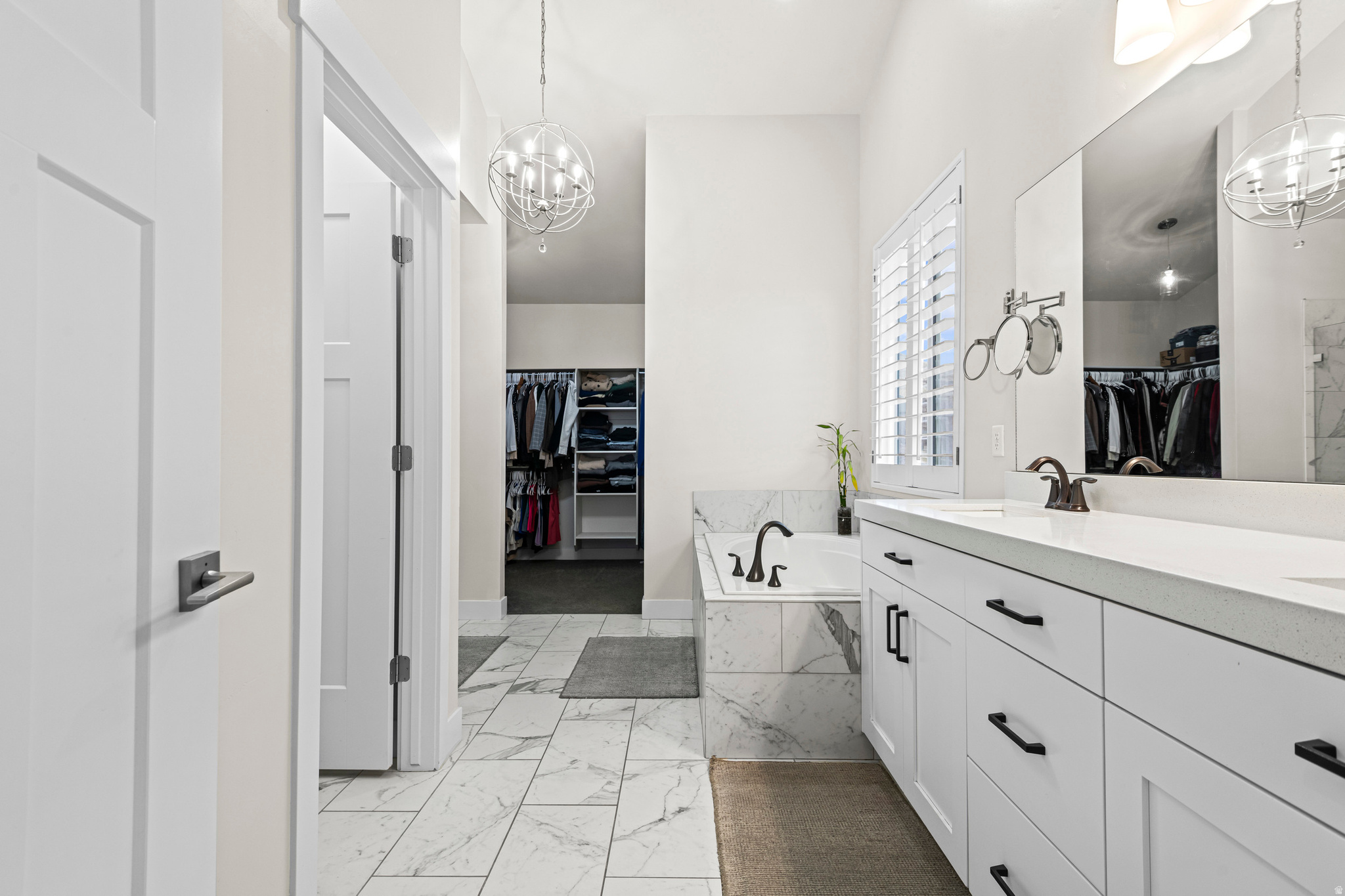 LOOKOUT RIDGE - Residential