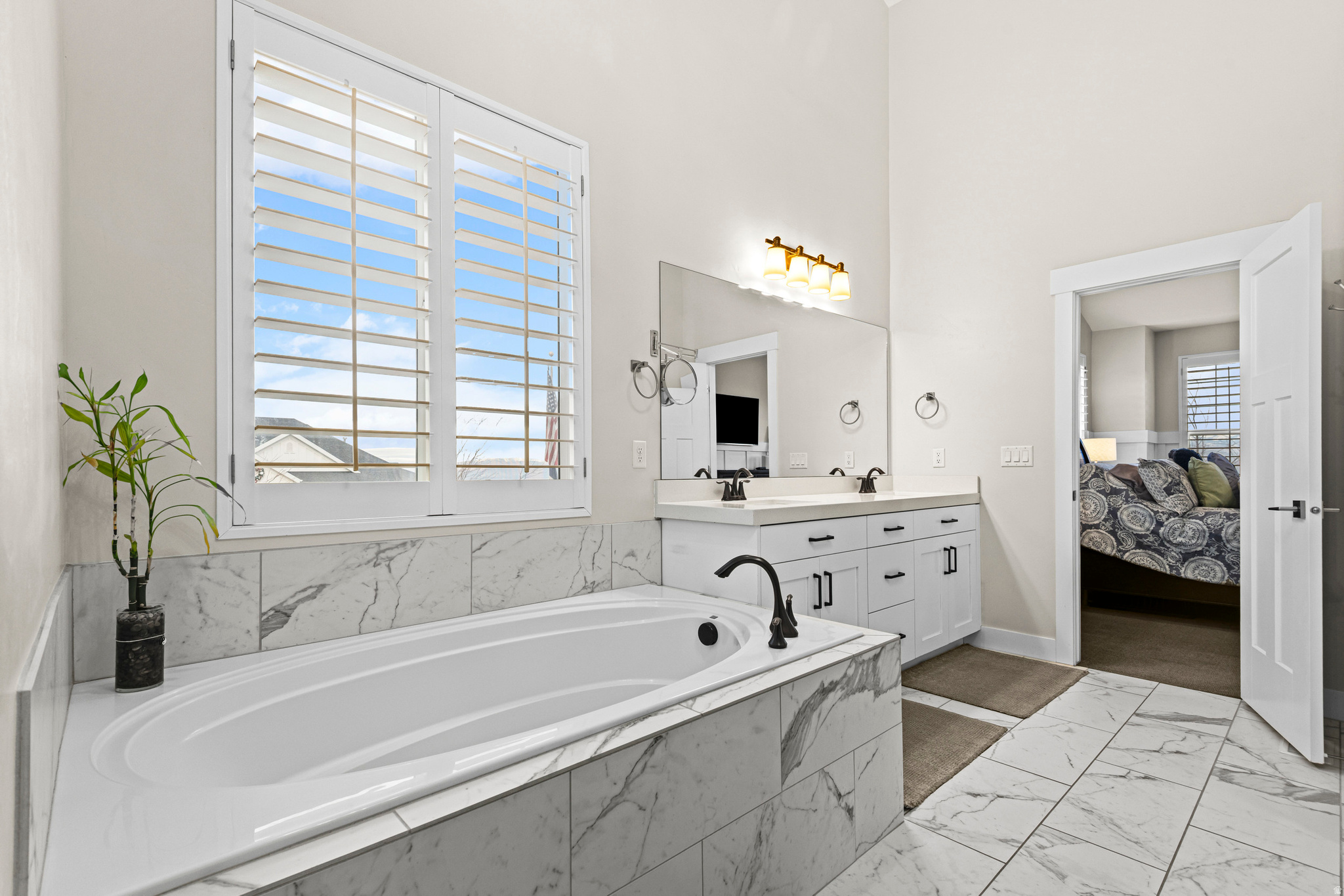 LOOKOUT RIDGE - Residential