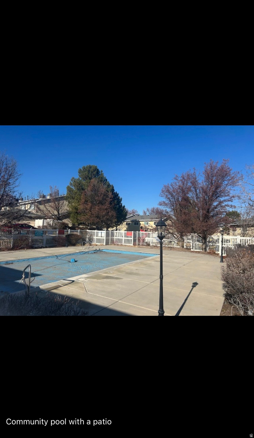 TUSCANY TOWNHOMES PHASE 1 CONDO - Residential