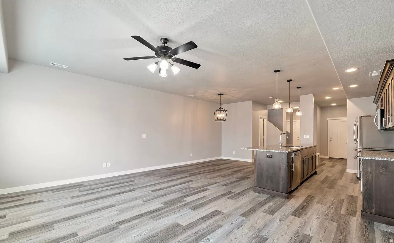 STILLCREEK - Residential