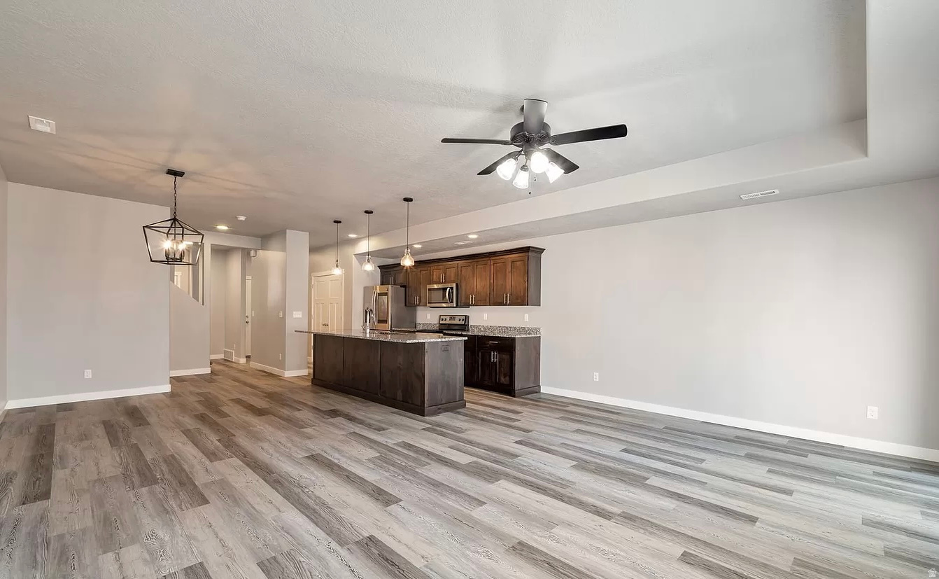 STILLCREEK - Residential