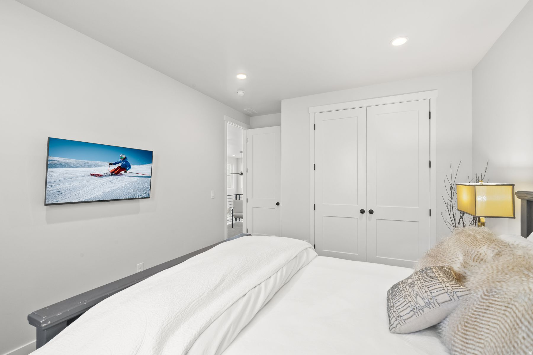 DEER SPRINGS - Residential Lease