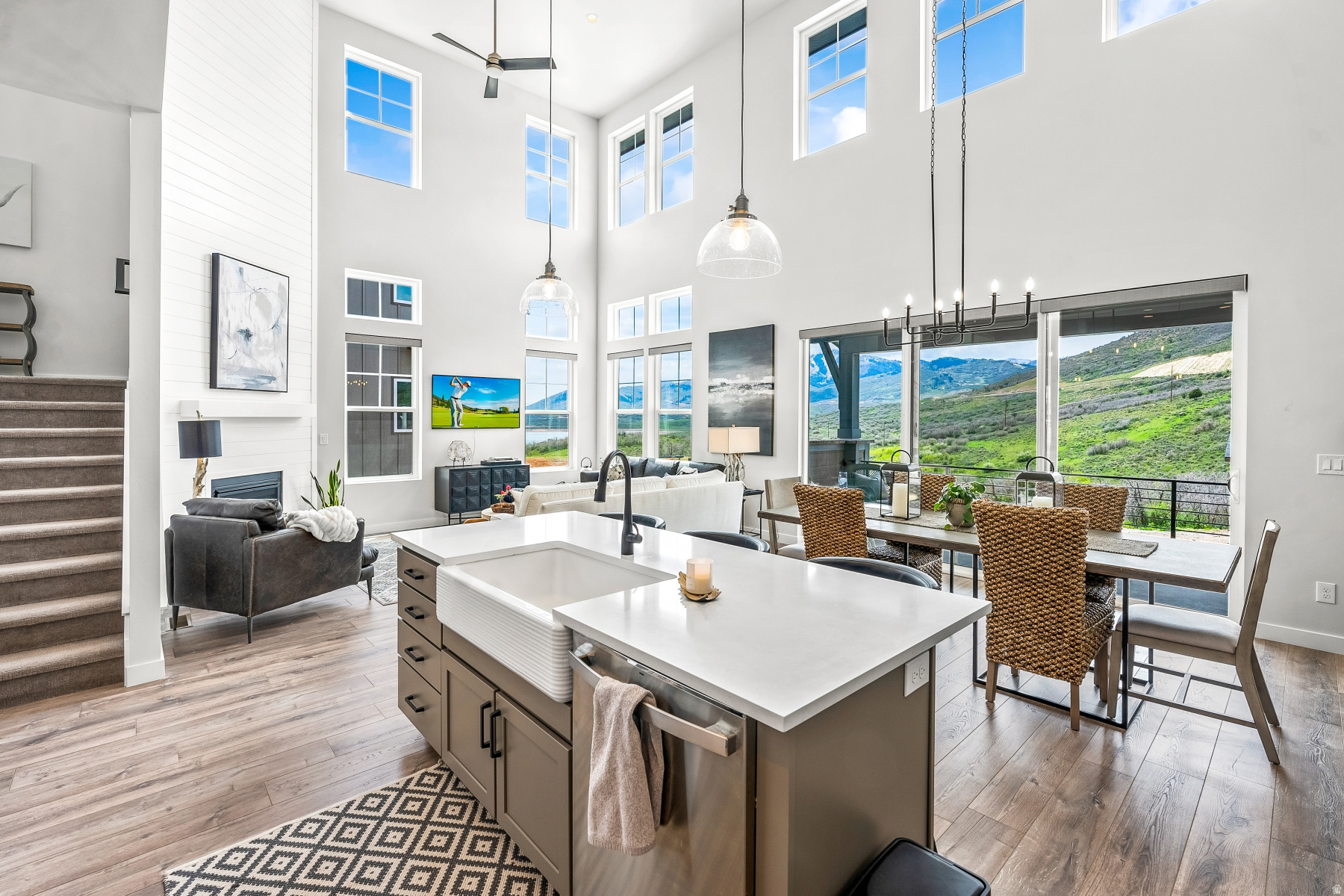 DEER SPRINGS - Residential Lease