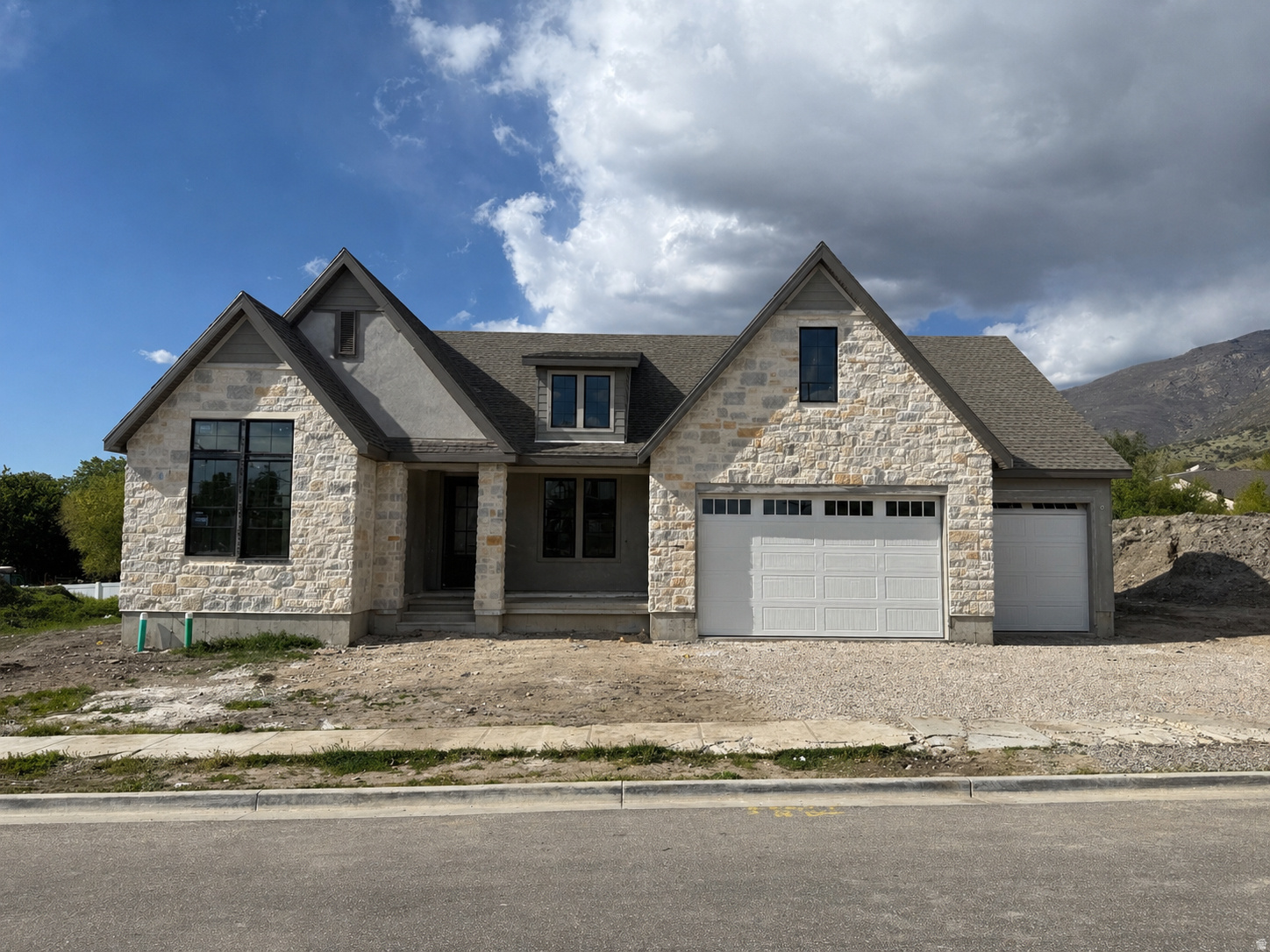 SUMMERHILL LANE - Residential