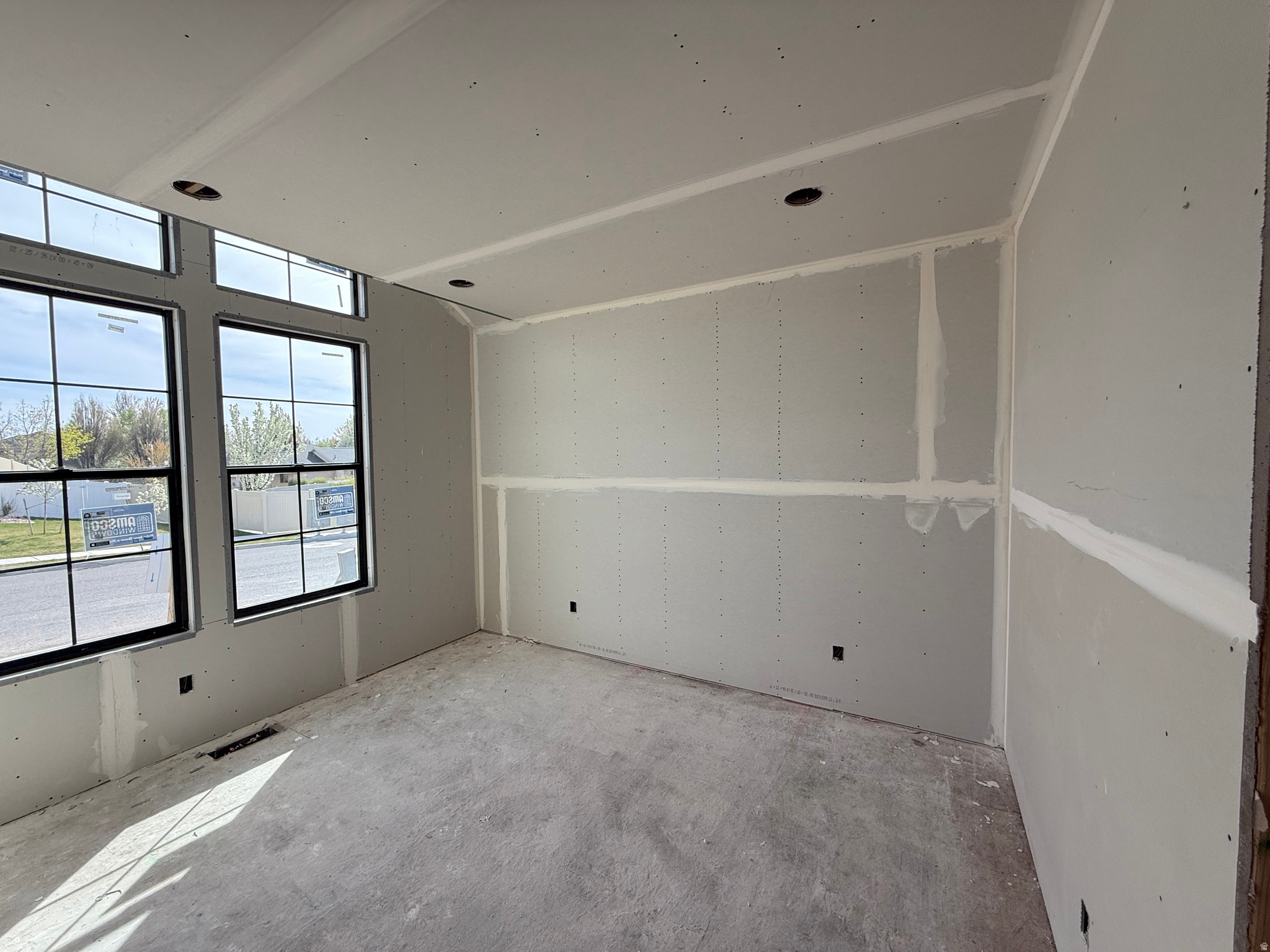 SUMMERHILL LANE - Residential