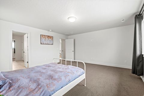 Tiny photo for 1285 E GRANTHAM WAY, Kaysville, UT 84037 (MLS # 2141811)