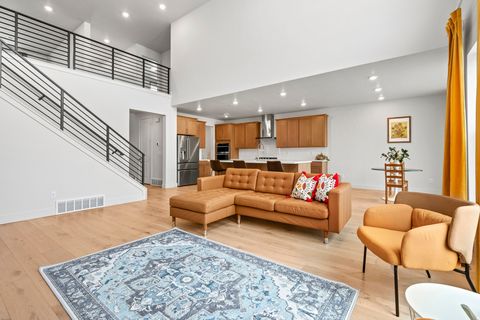 Tiny photo for 1285 E GRANTHAM WAY, Kaysville, UT 84037 (MLS # 2141811)