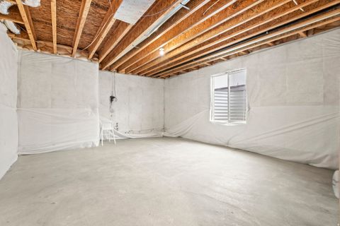 Tiny photo for 1285 E GRANTHAM WAY, Kaysville, UT 84037 (MLS # 2141811)