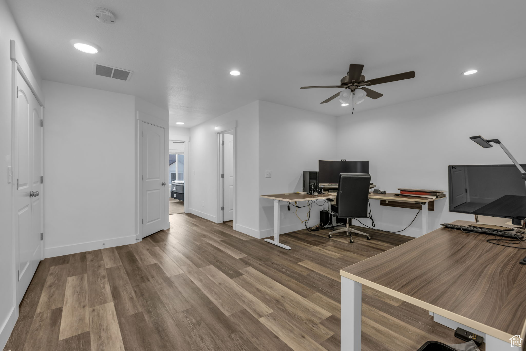 MOUNTAIN RIDGE - Residential