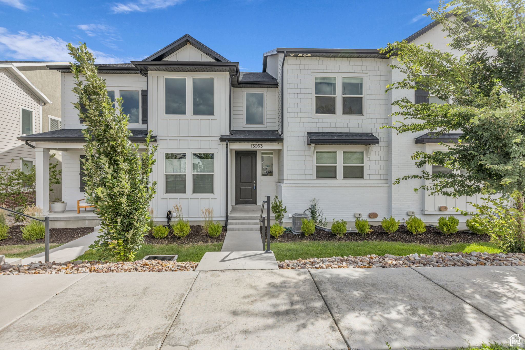 MOUNTAIN RIDGE - Residential