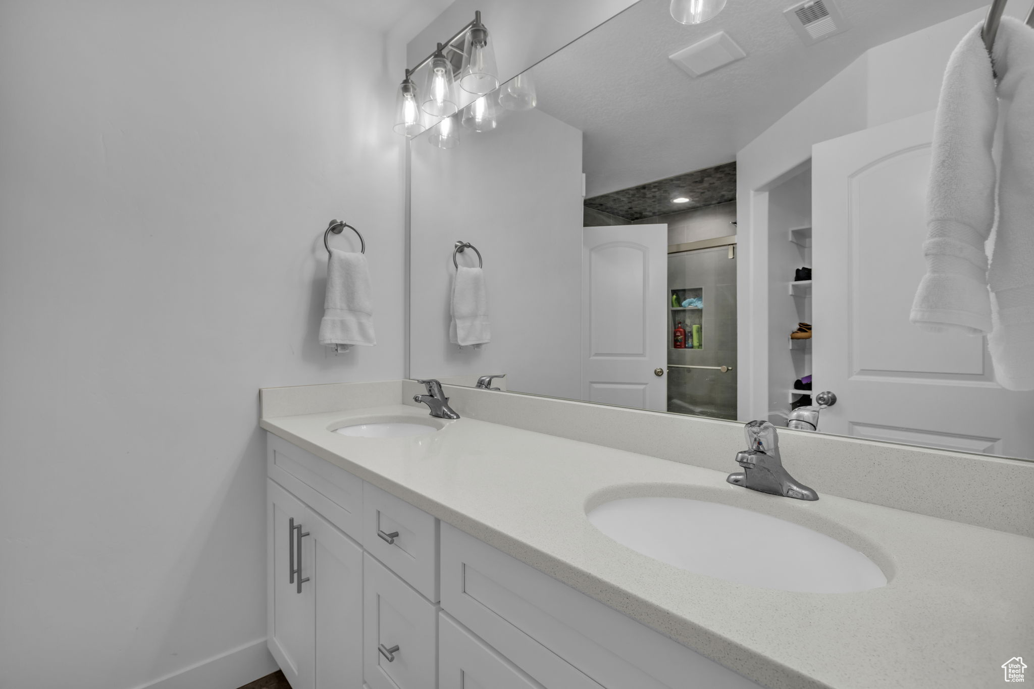 MOUNTAIN RIDGE - Residential