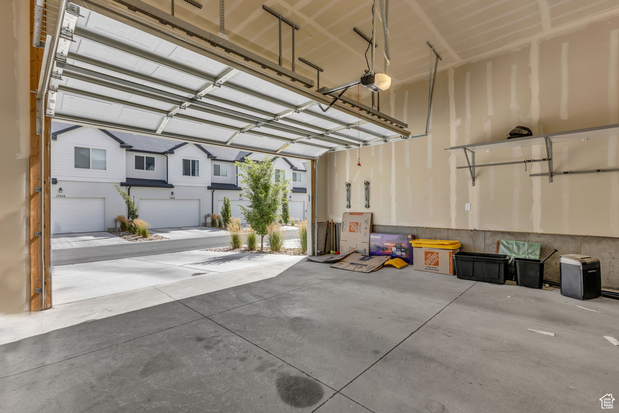 MOUNTAIN RIDGE - Residential