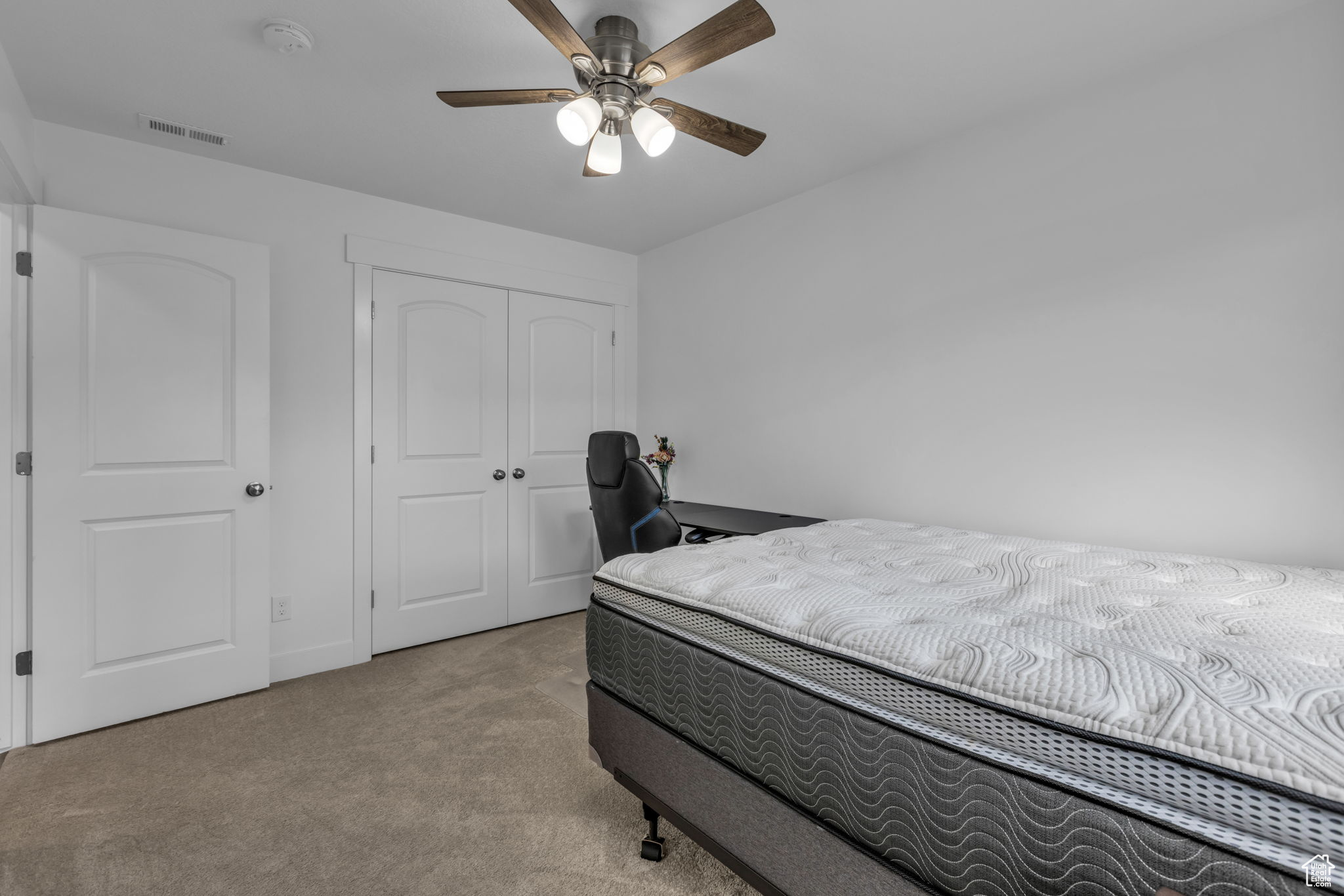 MOUNTAIN RIDGE - Residential