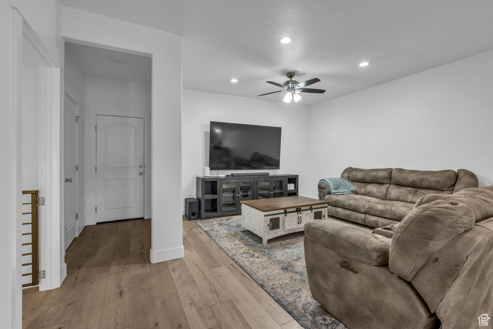 MOUNTAIN RIDGE - Residential