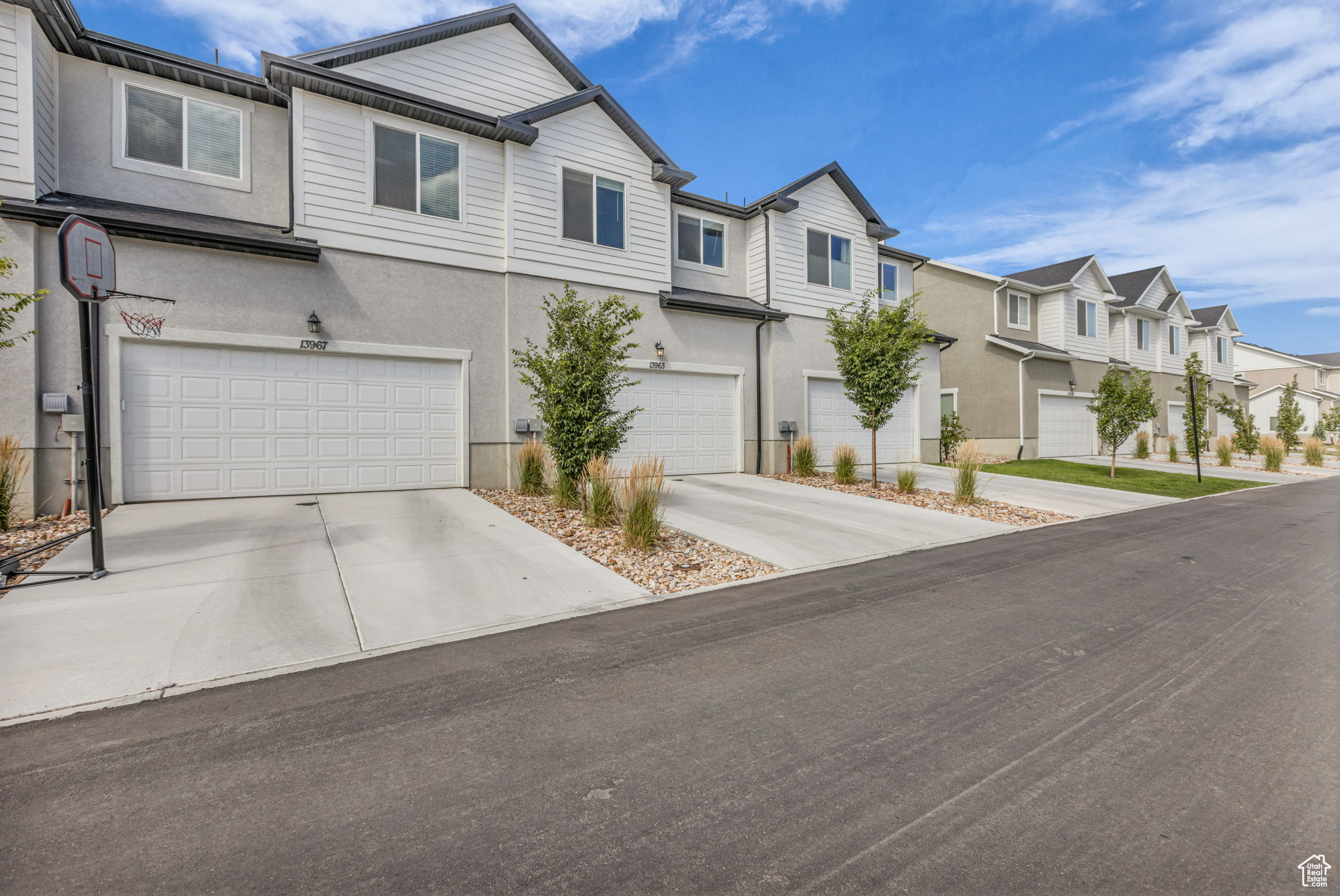 MOUNTAIN RIDGE - Residential