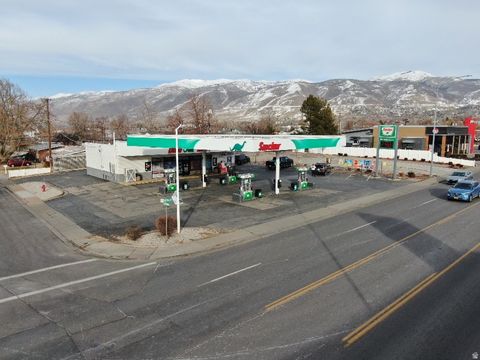 Tiny photo for 280 W 500 S, Bountiful, UT 84010 (MLS # 2147329)